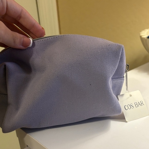 Cos Bar Handbags - NEW Purple Cos Bar Zip Bag